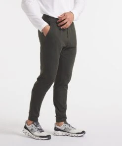 Gamechanger Jogger | Men's Dark Olive -Gentlemans Wardrobe Store public rec joggers gameday joggers men s dark olive 32091101691938